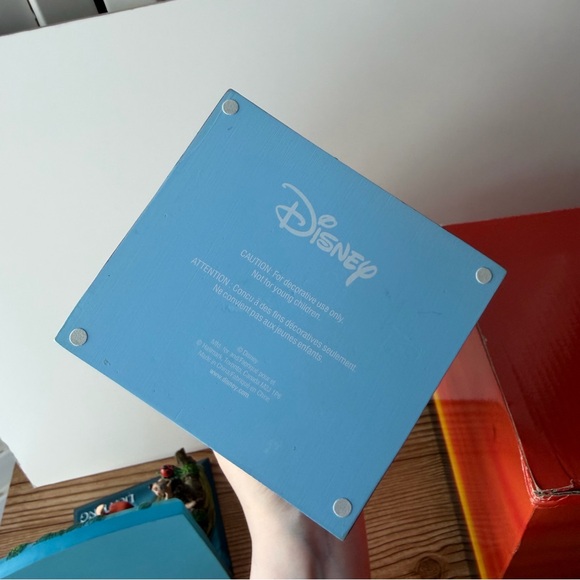 The Lion King Disney Hallmark Resin Book Ends Rare With Original Box & Packaging - Picture 8 of 16